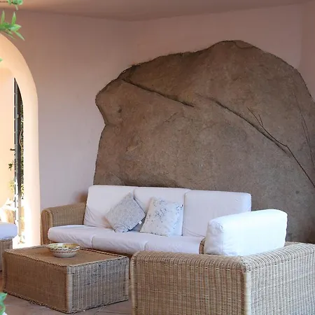 וילה Delle Rocce